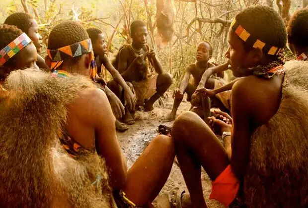 Go hunting with the Hadzabe tribe