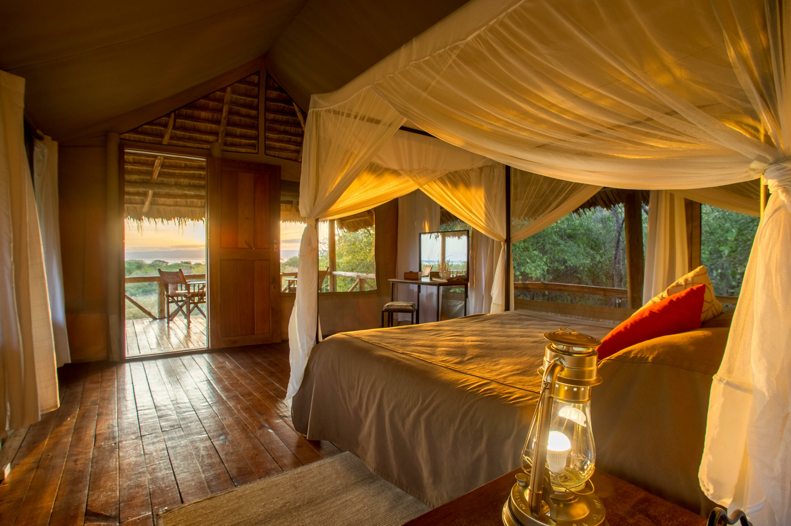 Burunge Tented Lodge room